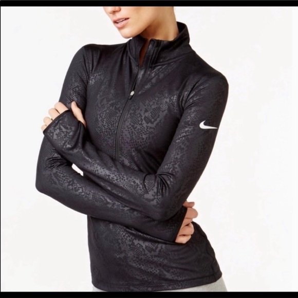 Nike Tops - Nike Black Long Sleeve Running Workout Fitted Top
